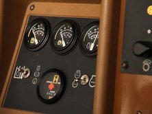 Cat 994D Wheel Loader - Gauges and tachometer