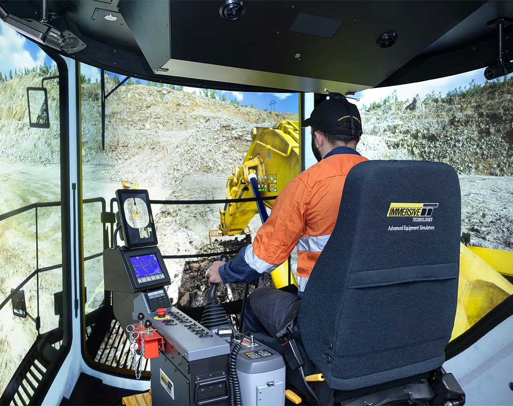 E274 Operator in a Komatsu PC2000-11 Excavator simulator
