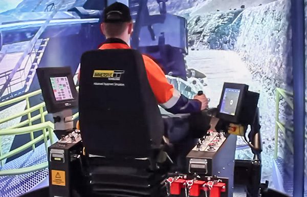 Simulator for Komatsu FrontRunner® Autonomous Haulage System