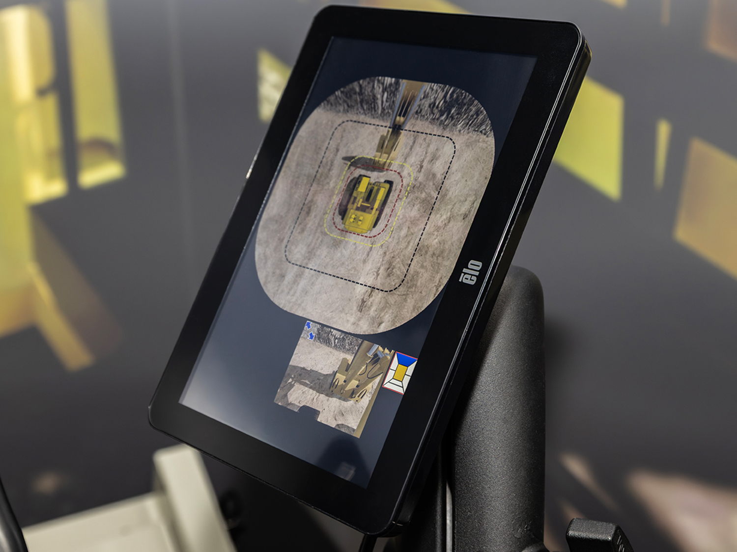 360-degree bird’s-eye-view camera system