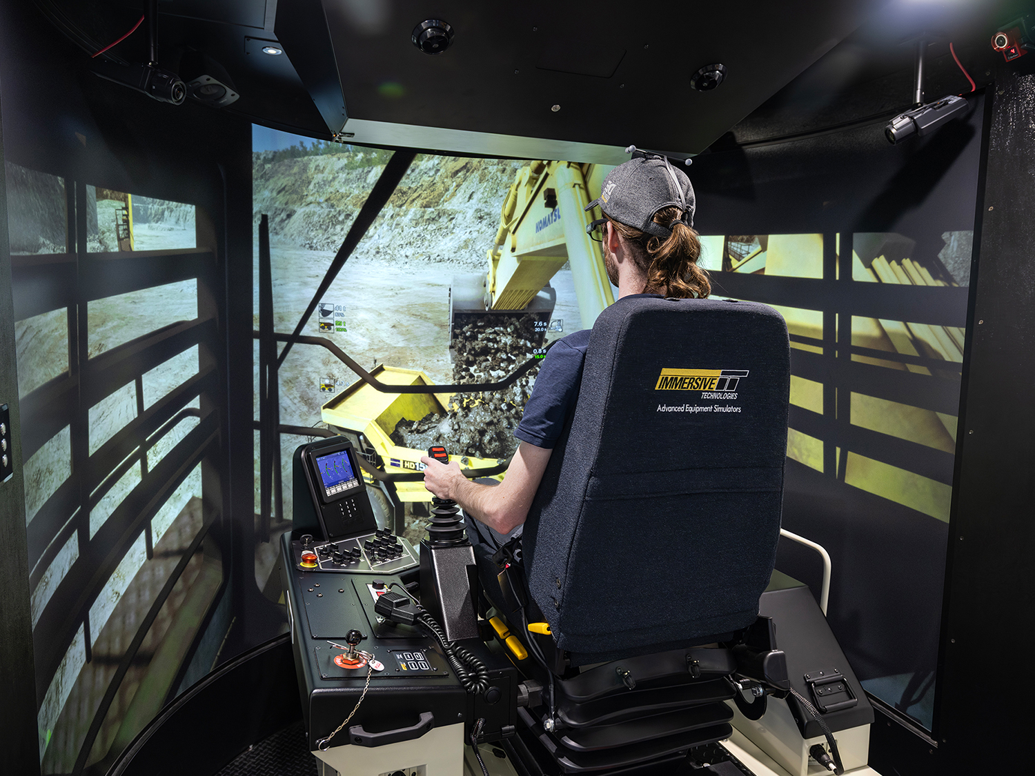 Komatsu PC5500-11, PC7000-11 (Modified Ignition) Training Simulator Module on PRO3