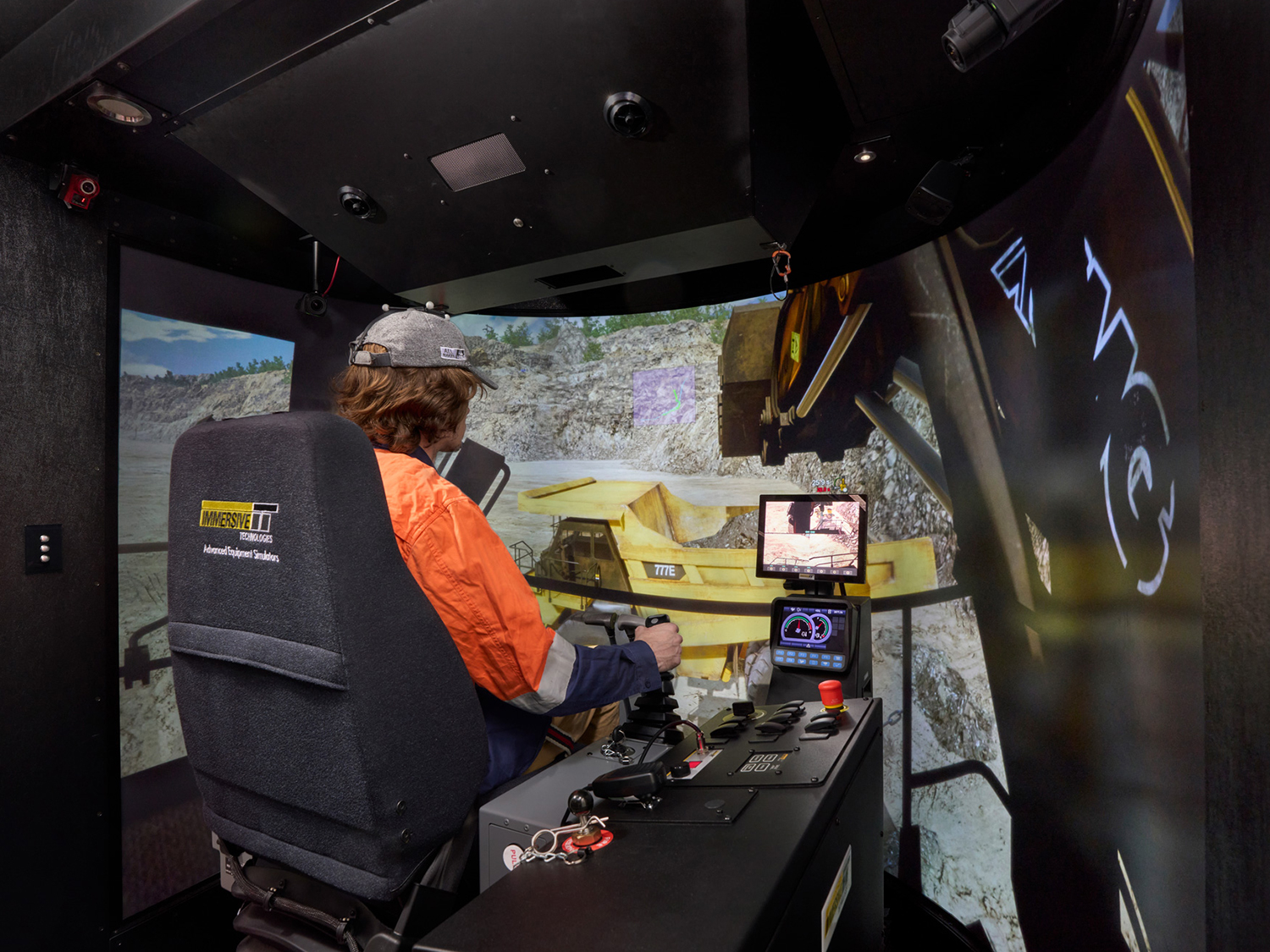 Training Simulator Module for XCMG XE2000 Shovel operator