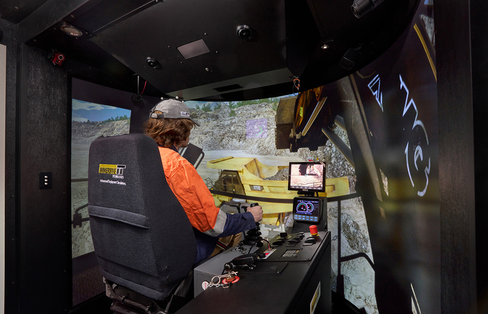 Simulator for XCMG XE2000 Shovel (Diesel) 