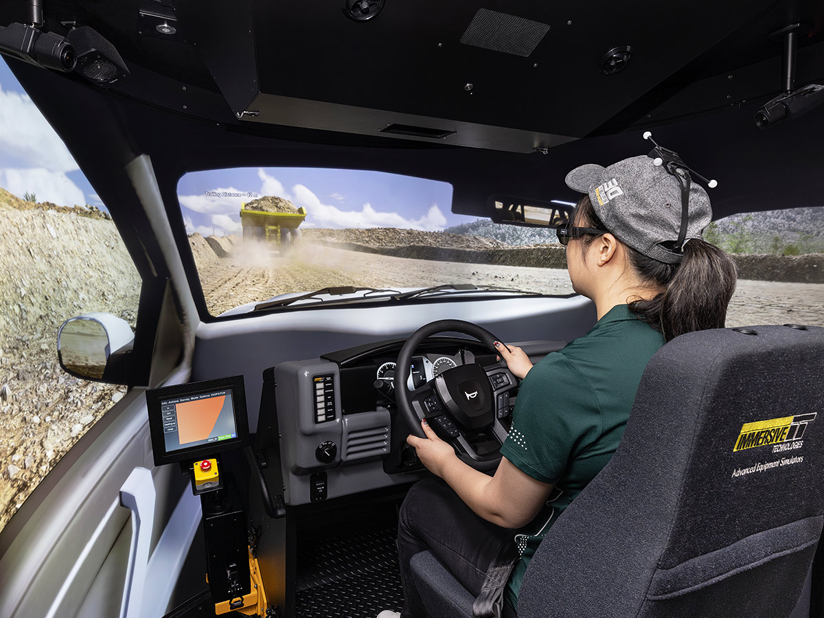 American Light Vehicle Training Simulator Module on PRO5