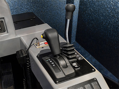 Komatsu 980E-5, 930E-5, 830E-5 - Controls