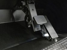 Komatsu HD1500-7 - Service Brake and Accelerator Pedal