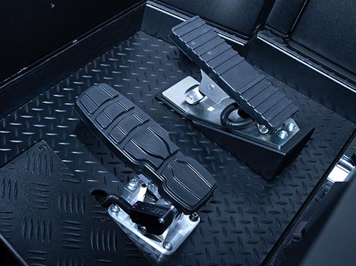 UL203 Pedals replicating real machine dynamics