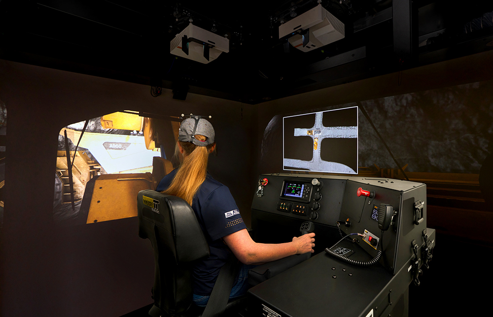 Simulator for Cat R2900 XE Underground Loader