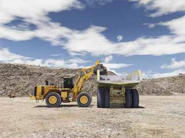 Cat 992K Dumping Training