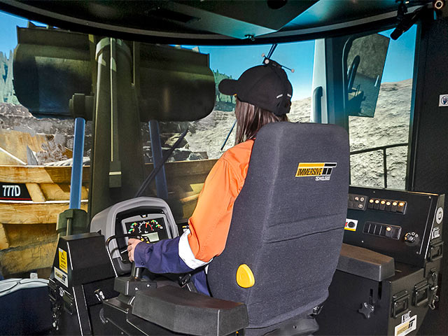 Training Simulator Module for Cat 992K, 994H  Wheel Loaders on PRO3