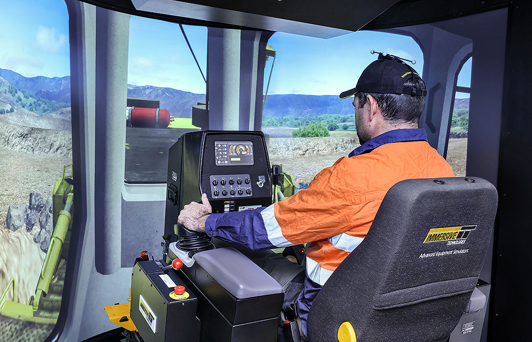 Simulator for Komatsu Dozer D475A-5E0 Palm Control, Dual Tilt Blade Control